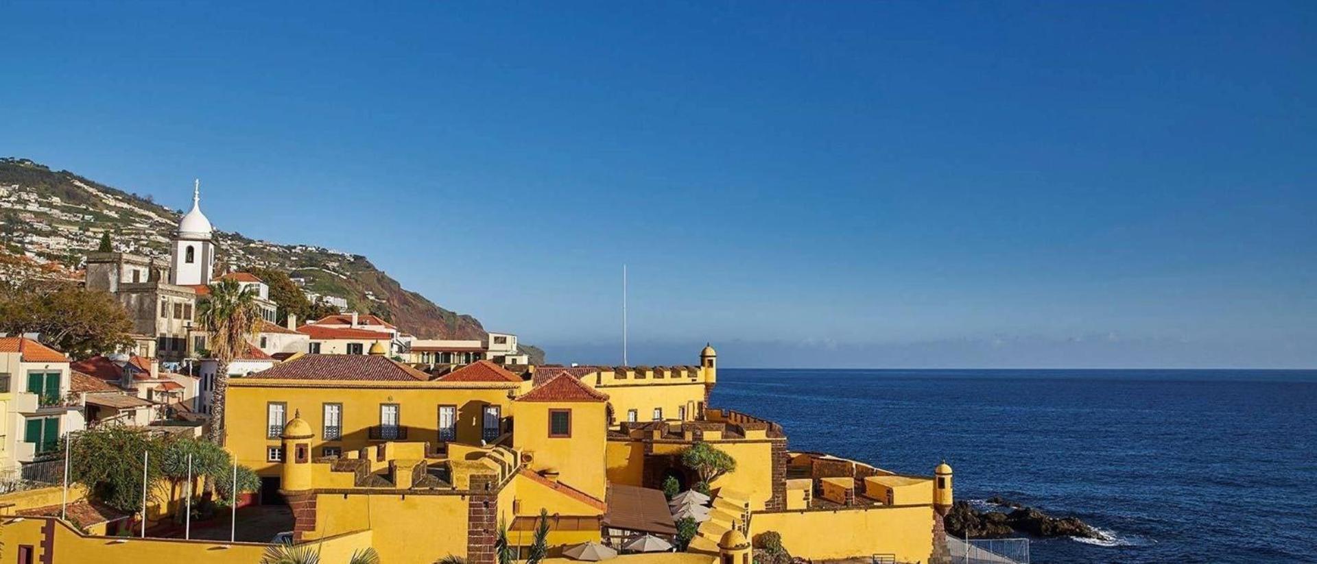 Lazareto By Madeira * Funchal (Madeira)
